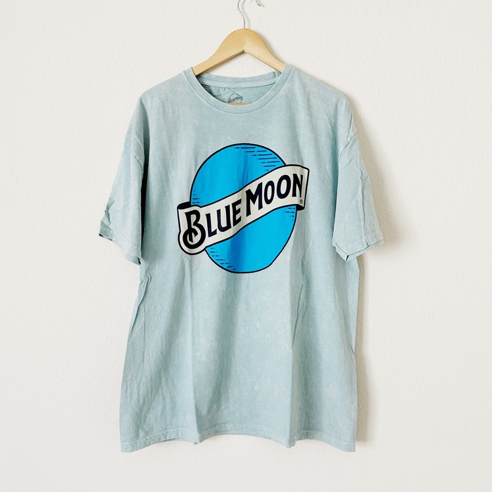NEW Blue Moon Graphic Tee